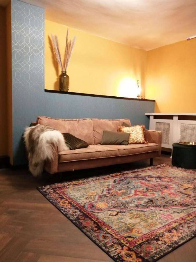 Appartement Zollhoes Zoek De Grens Op! Barenfleer